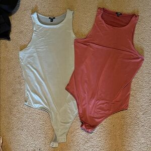 Set of Two Sleeveless Bodysuits in Burnt Orange and Light Sage Green